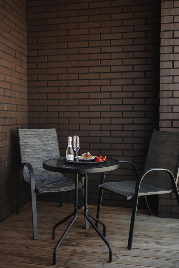 Merepargi Aparthotel & Cafe Narva-Jõesuu Esterno foto