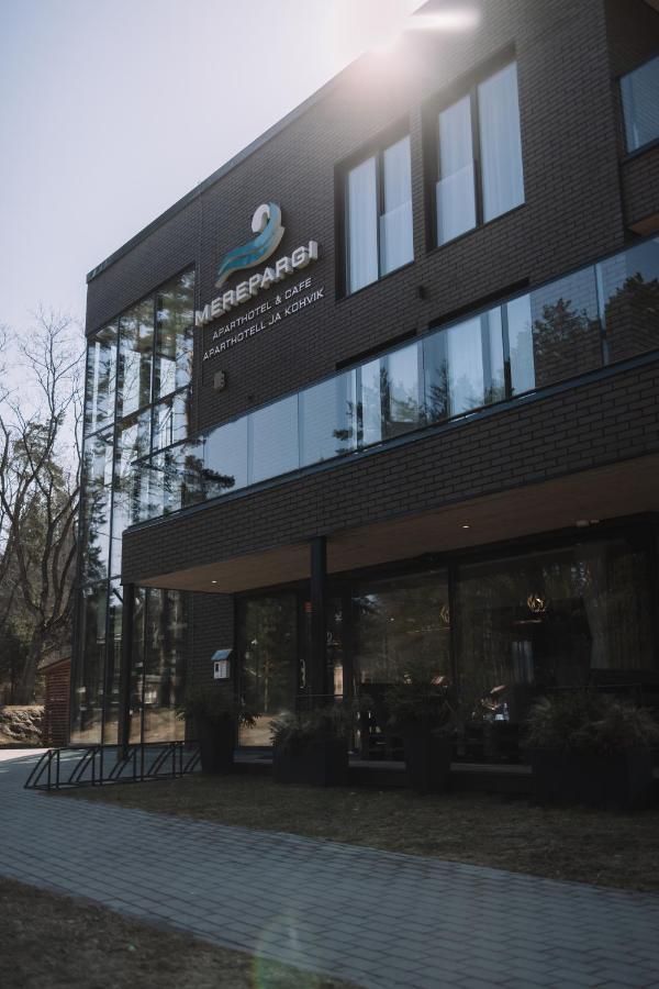 Merepargi Aparthotel & Cafe Narva-Jõesuu Esterno foto