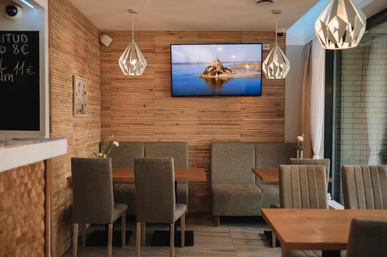Merepargi Aparthotel & Cafe Narva-Jõesuu Esterno foto