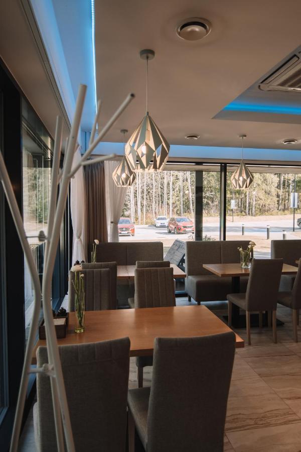 Merepargi Aparthotel & Cafe Narva-Jõesuu Esterno foto
